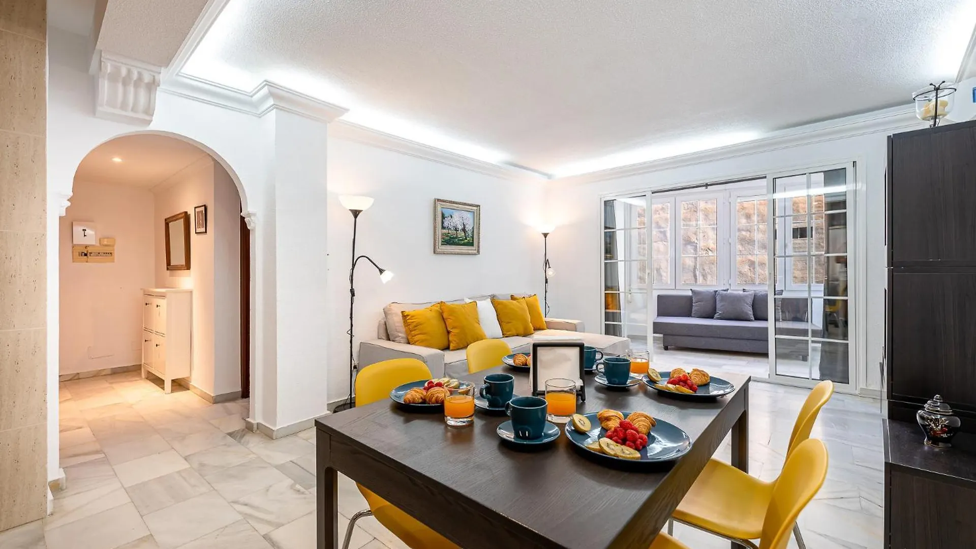 797 Holiday Rentals - Piso Para 3 En La Carihuela Con Piscina 토레몰리노스